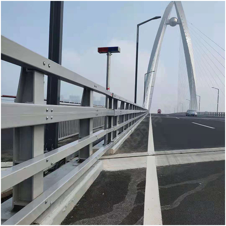 公路桥梁护栏