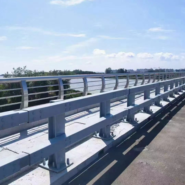 公路桥梁护栏